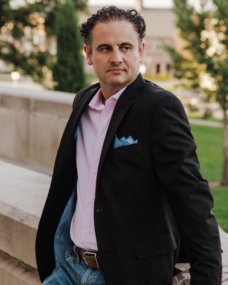 Massimo Rigotti, author of the Flavors of Confidence books